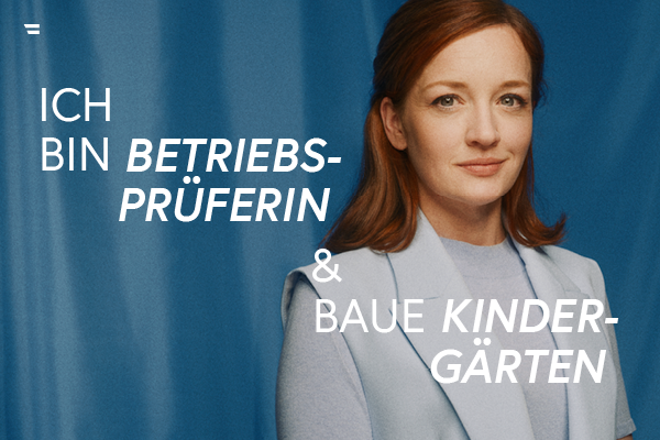 Mitarbeiterin ist zu sehen mit dem Schriftzug